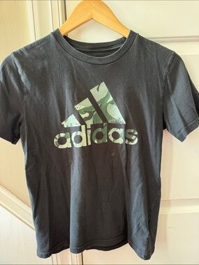adidas Boys’ Black T-shirt with Green Camo Logo